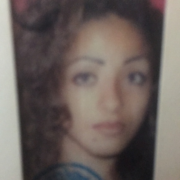 Meet your Posher, Julia - Picture 1 of 1